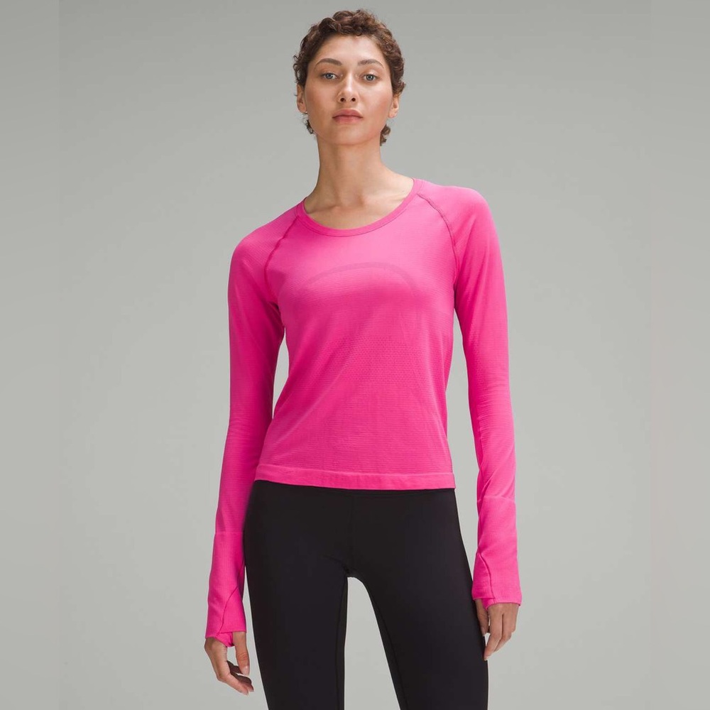D - Lululemon Swiftly Tech Long-Sleeve Shirt 2.0 *Race Length
Sonic Pink